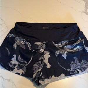 Athleta Women's Navy and White Floral Athletic Shorts